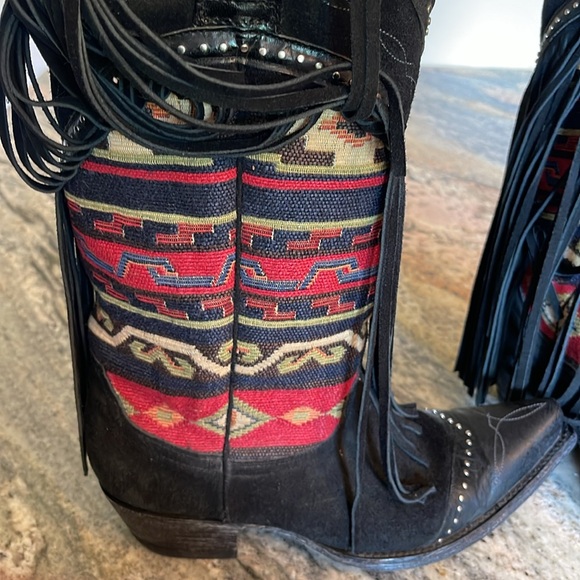 Old Gringo Fringe Boots
Size 9 EUC - Picture 8 of 8